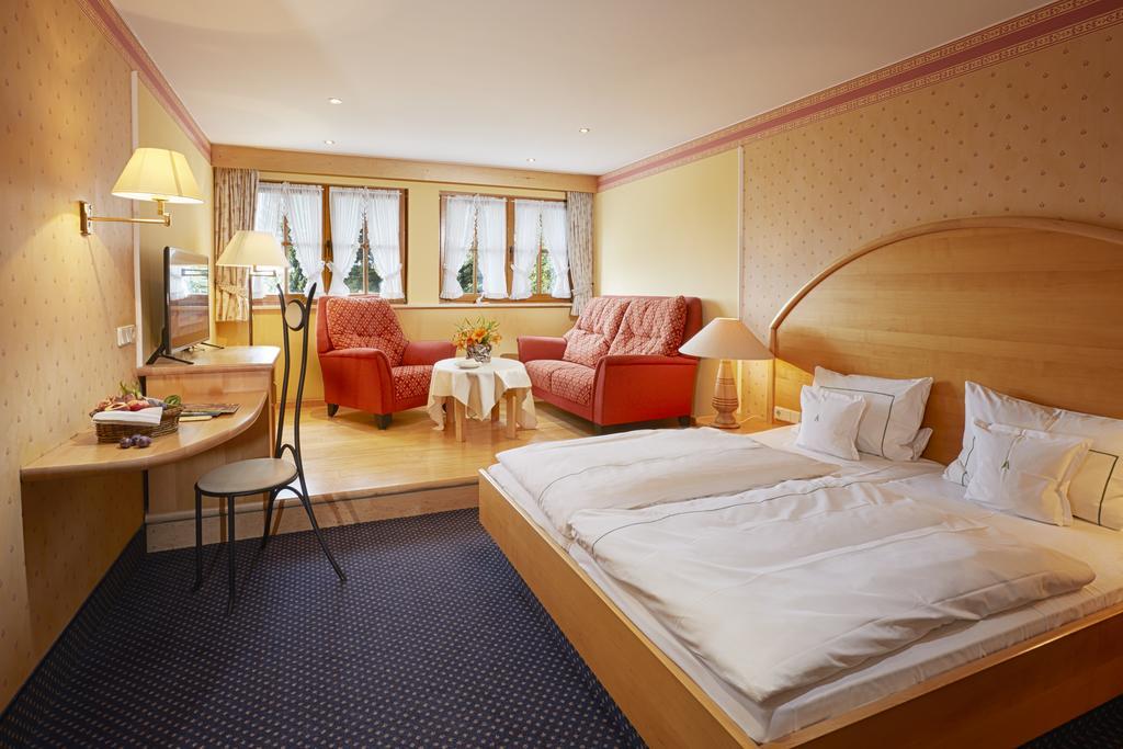 Waldhaus Ohlenbach Hotel Schmallenberg Exterior photo