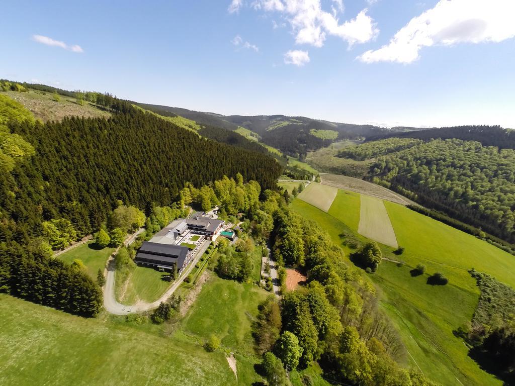 Waldhaus Ohlenbach Hotel Schmallenberg Exterior photo